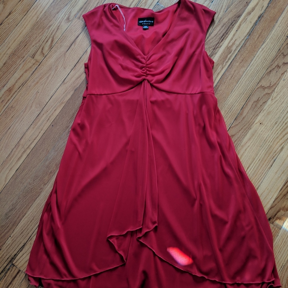 Connected woman red dress